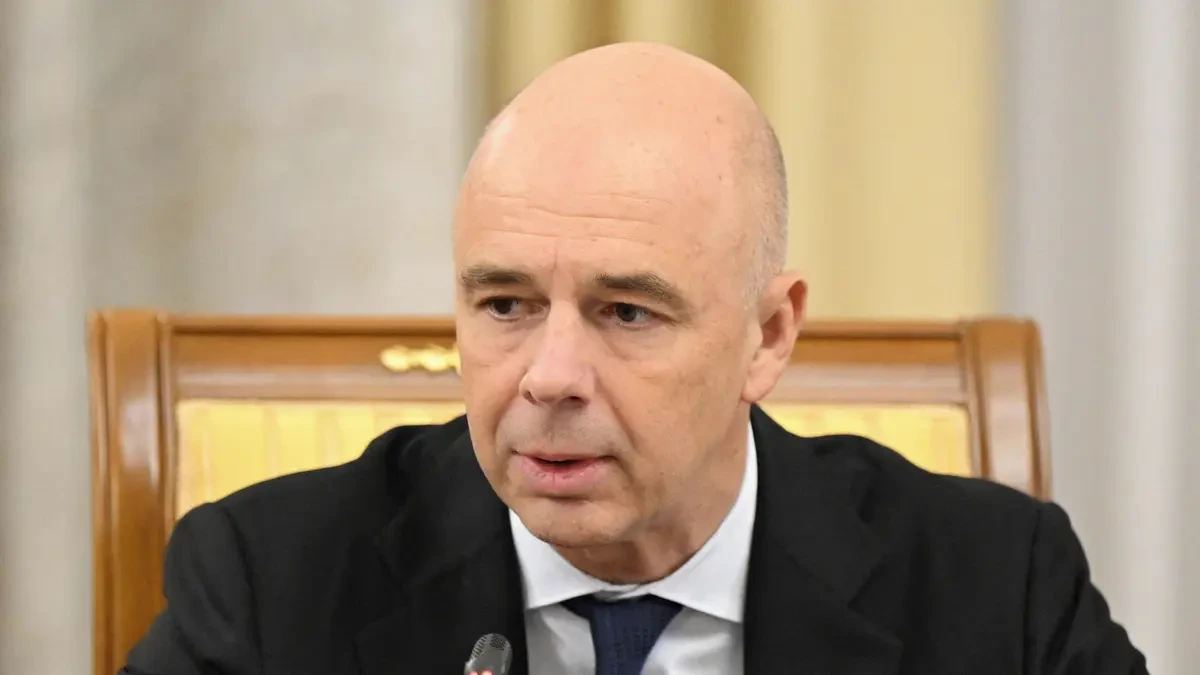 Rusko navýší příští vojenské výdaje  o čtvrtinu na 4,3 bilionu korun  - Novinky