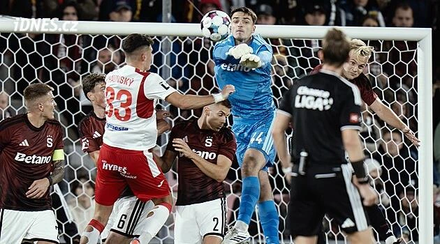 Řeší se, jestli má být ve Spartě jedničkou. Surovčíkova odpověď? Třetí nula v řadě