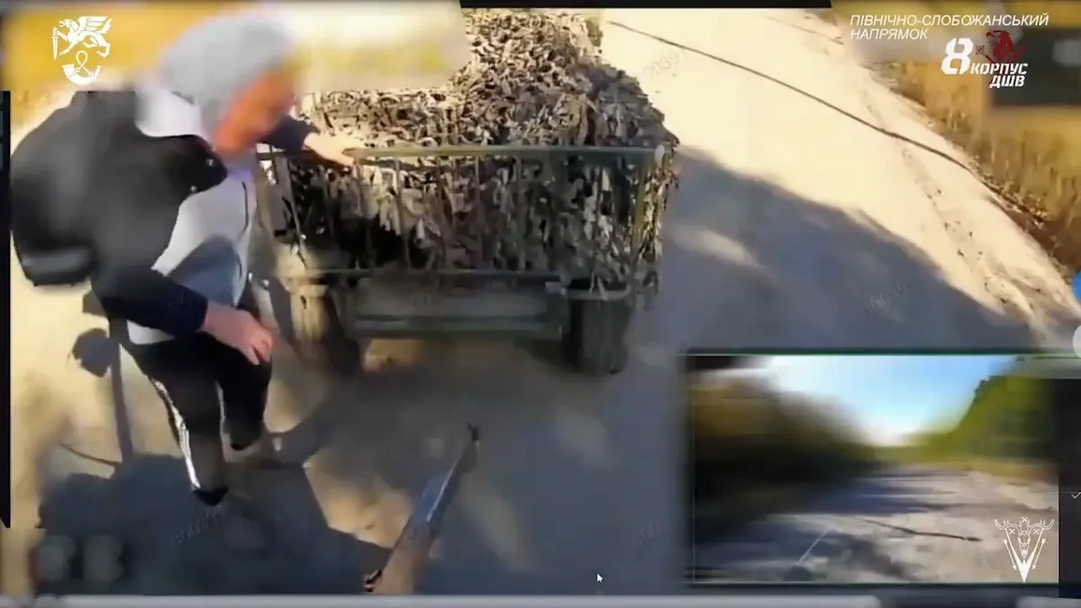 Ukrajinský robot uvízl na cestě, zachránila ho babička na kole - Novinky
