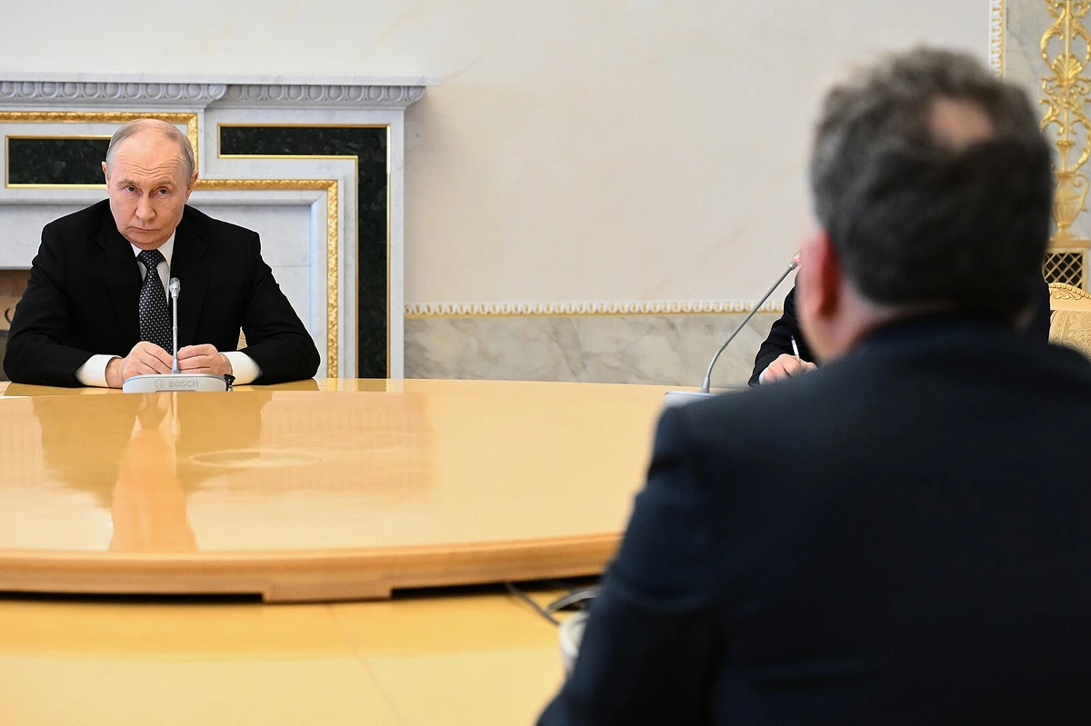 Putin má hráče Slavie, ale cvičí s Barcelonou. Svým způsobem je třeba ho obdivovat