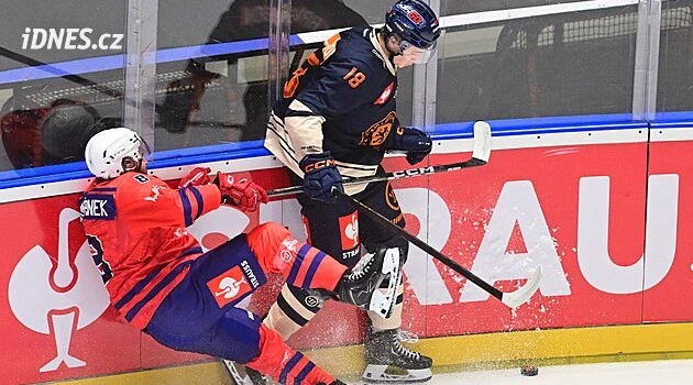 ONLINE: Pardubice v Lize mistrů prohrávají s Växjö. Před koncem třetiny střílí Cehlárik